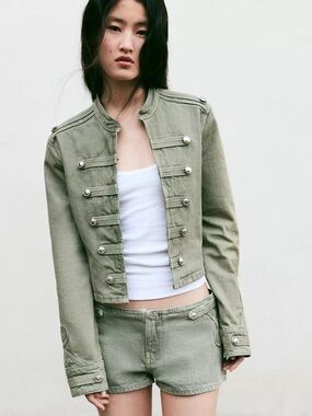 Zara FITTED BUTTON JACKET